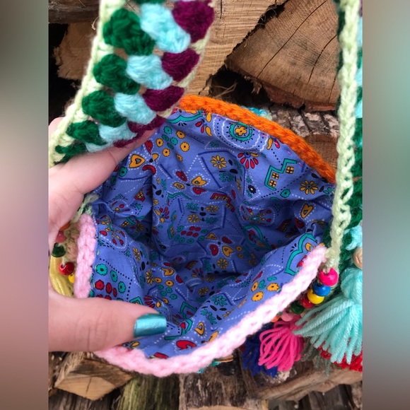 Handmade One of A Kind ! Crochet boho round bag . - Picture 4 of 4